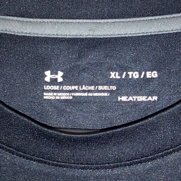 Under armour shirt - Picture 3 of 6